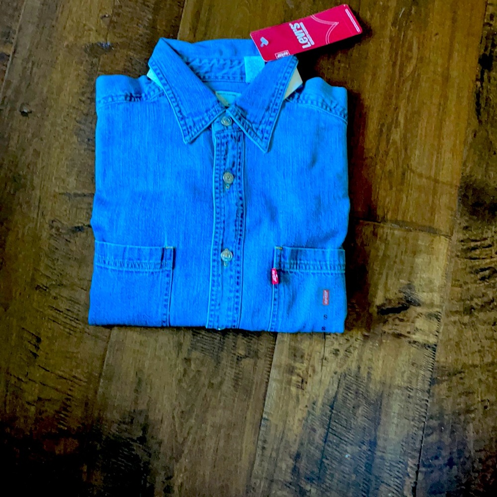 Blue woman’s Levi long sleeve shirt